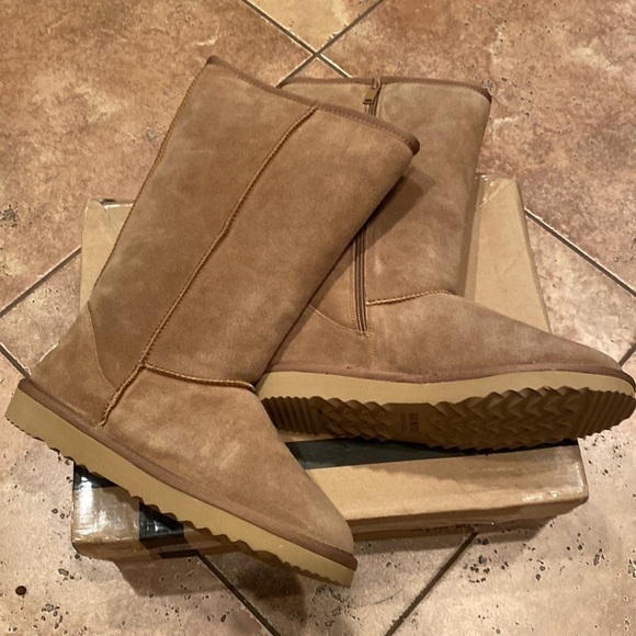 AUS WOOLI Australia Tall tan boots size 9